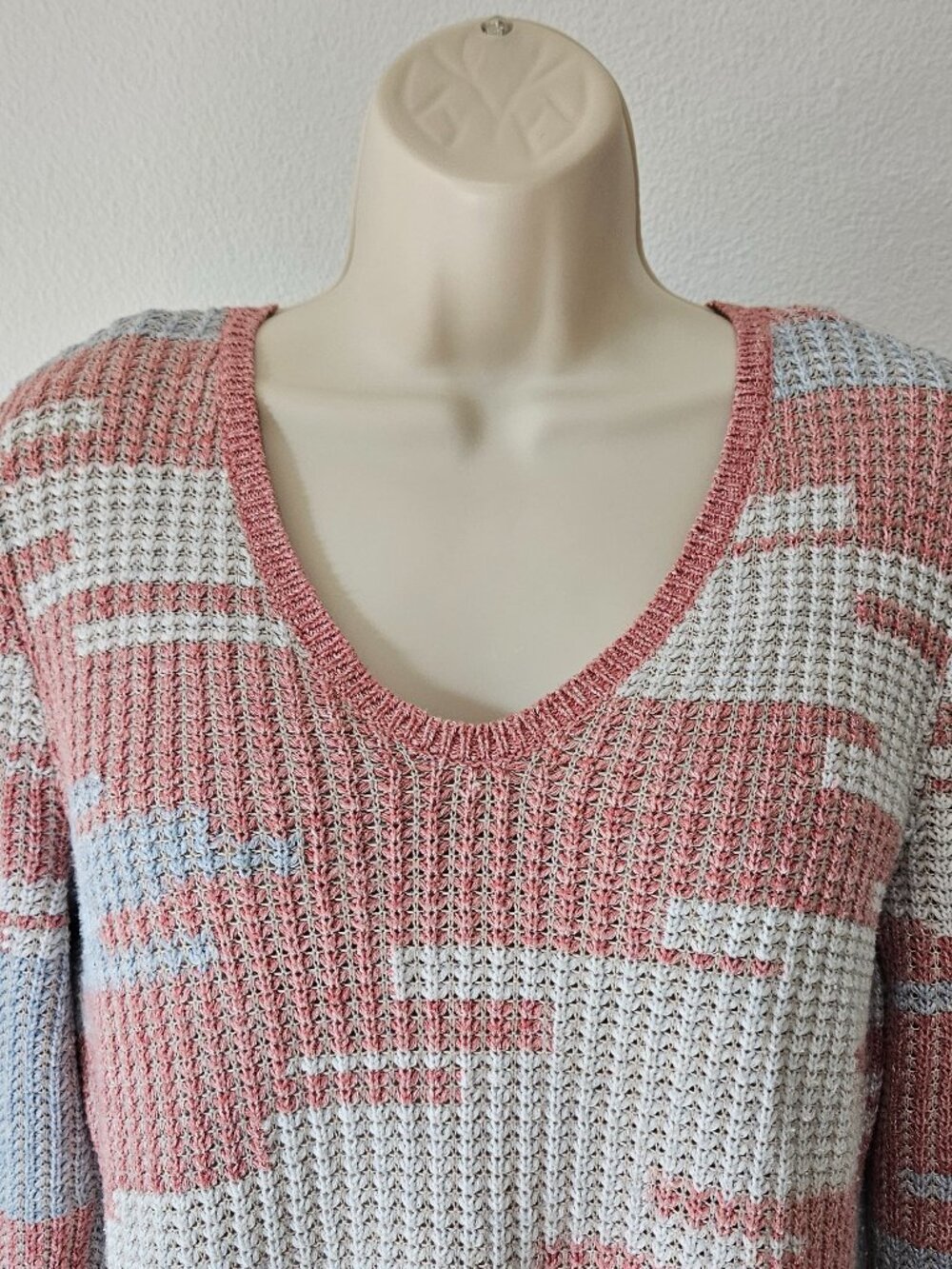 Nic+Zoe Textured Colorblock Loose Knit V-Neck Sweater - Picture 3 of 10